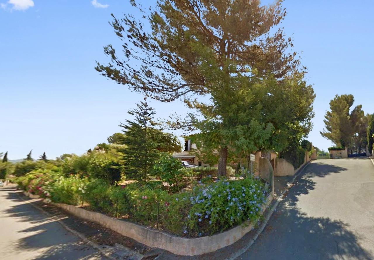 Villa Avec Piscine A Saint-Raphael Et Vue Sur La Montagne Buitenkant foto